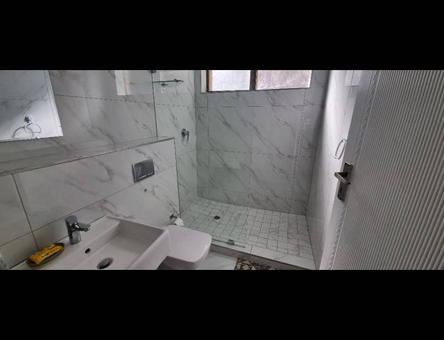 3 BEDROOM APARTMENT FOR SALE IN UMHLANGA CENTRAL